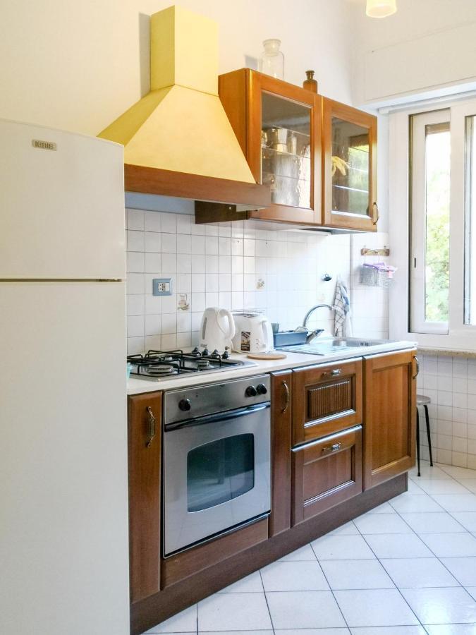 La Casa Colorata Ten Minutes To Colosseum Appartement