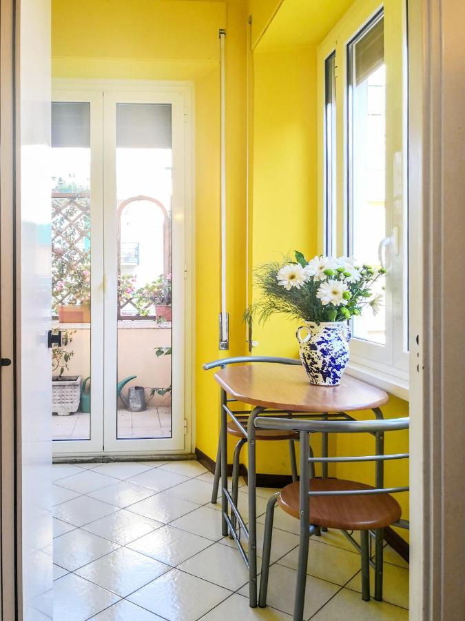 La Casa Colorata Ten Minutes To Colosseum Appartement Rome